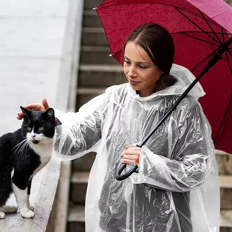 5/10 pezzi: poncho antipioggia - Emergency Poncho Rain recensione e prezzo
